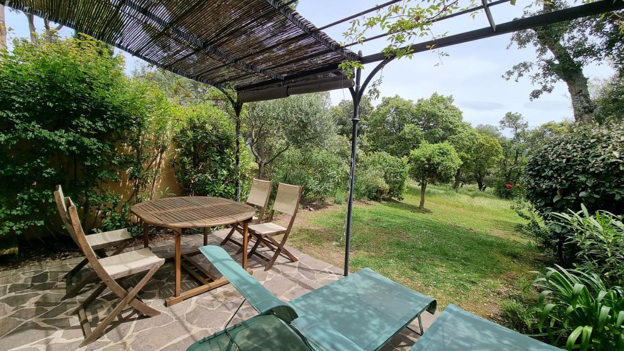 Villa Au Golf De St-Endreol 라모테 외부 사진